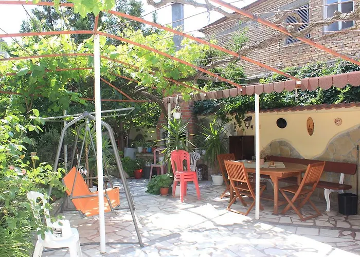 Anita Поморие